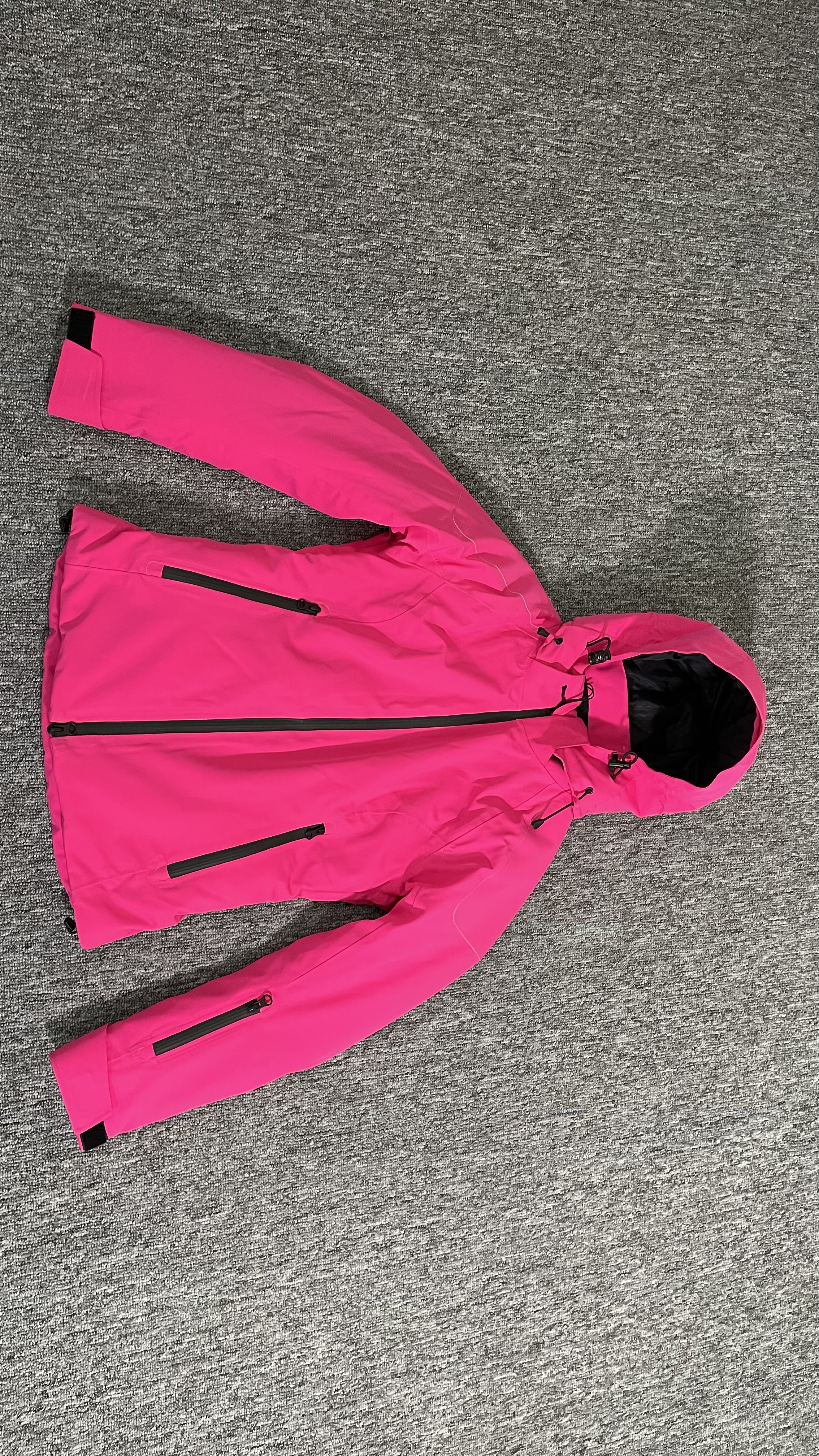 Best Down Jackets for Women 2025