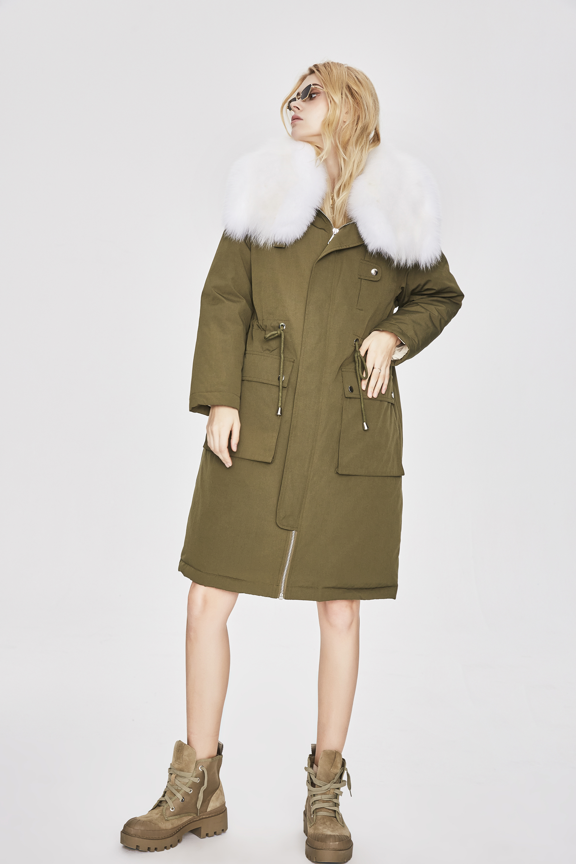 Long Style Down Coat with Detachable Fur Collar